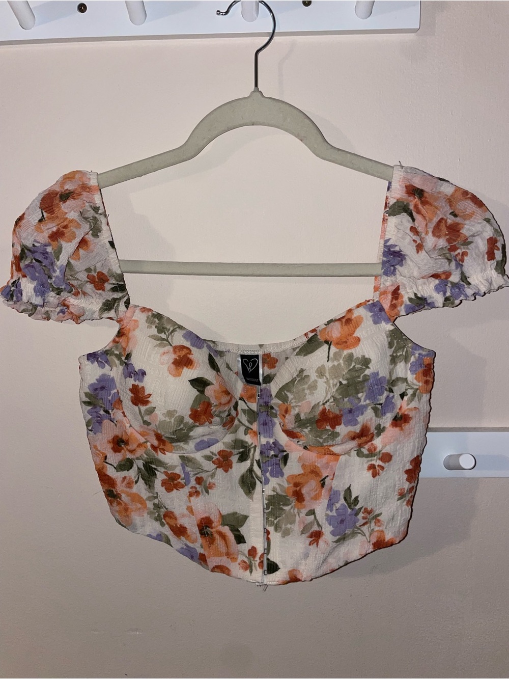 Windsor White Floral Puff Sleeve Crop Top with Orange & Purple